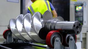 ĐẠI TU MÁY TRỤC VÍT CÔNG SUẤT LỚN
